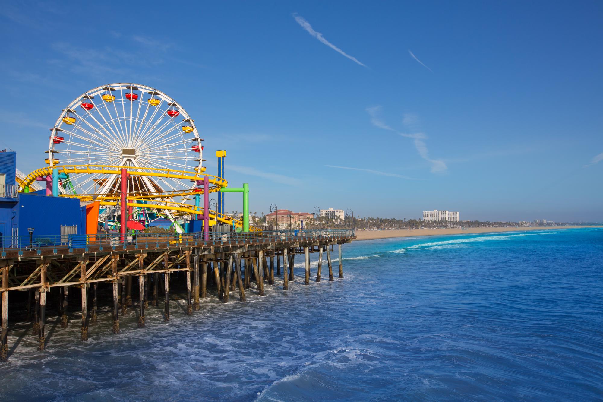 charter-flights-to-santa-monica