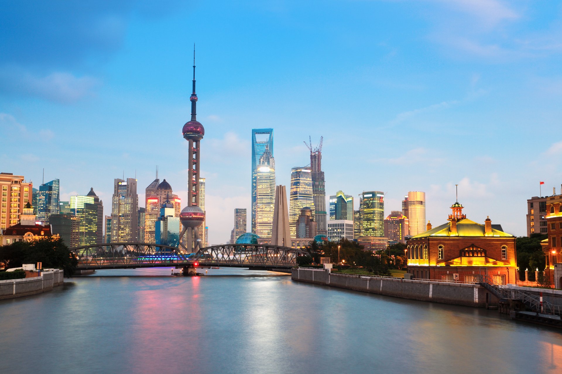 Private Jet Charter Flights Between Anchorage and Shanghai