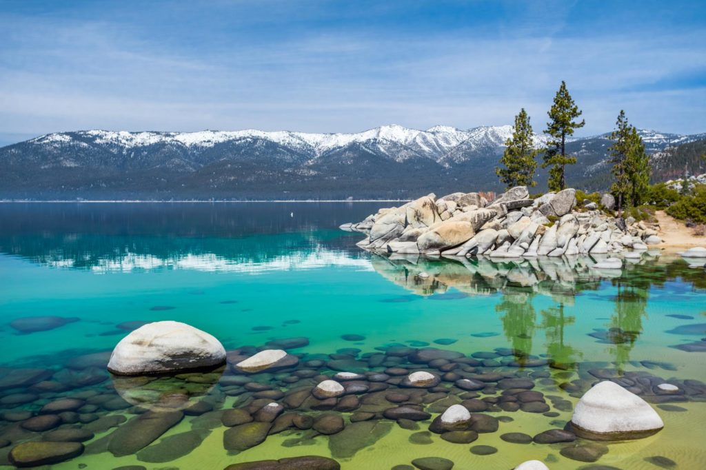 TVL Private Jet Charter Flights to South Lake Tahoe Airport